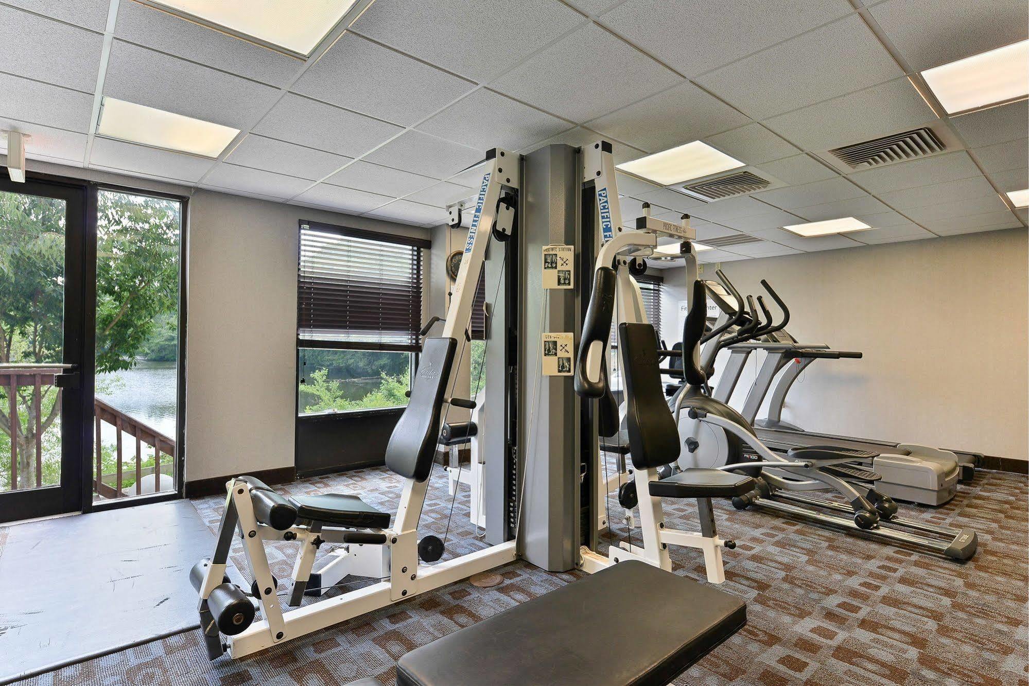 Holiday Inn Express Seaford-Route 13 외부 사진