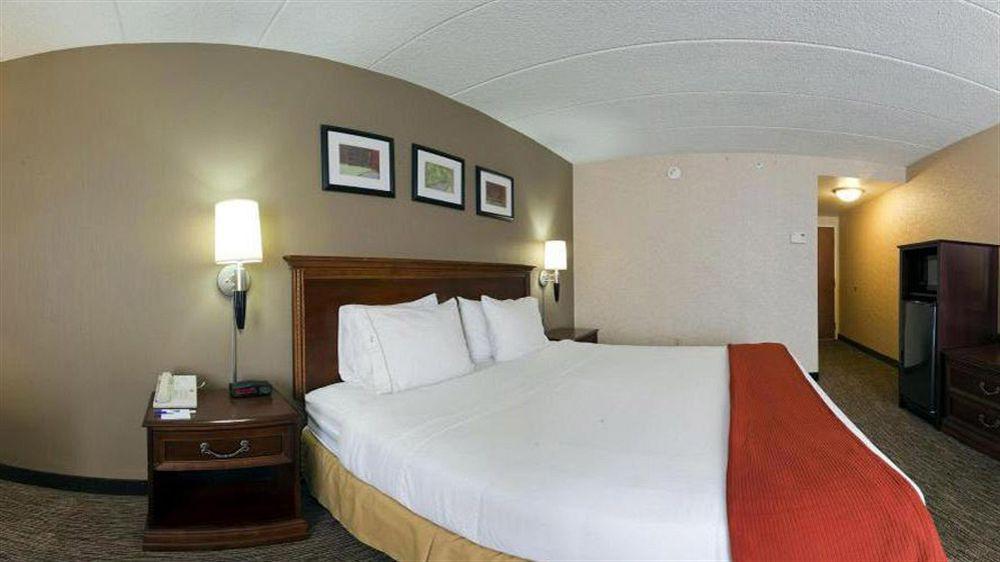 Holiday Inn Express Seaford-Route 13 외부 사진